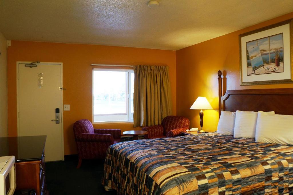 Classic Inn Red Bluff Bagian luar foto